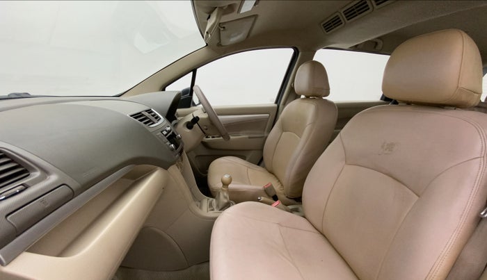2012 Maruti Ertiga ZDI, Diesel, Manual, 1,06,213 km, Right Side Front Door Cabin