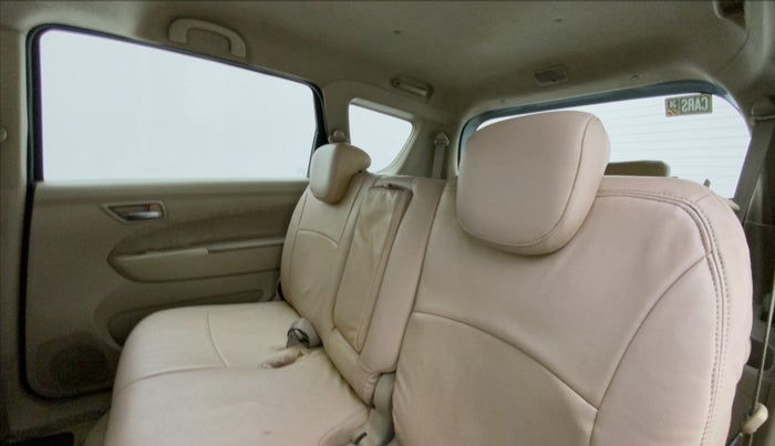 2012 Maruti Ertiga ZDI, Diesel, Manual, 1,06,213 km, Right Side Rear Door Cabin