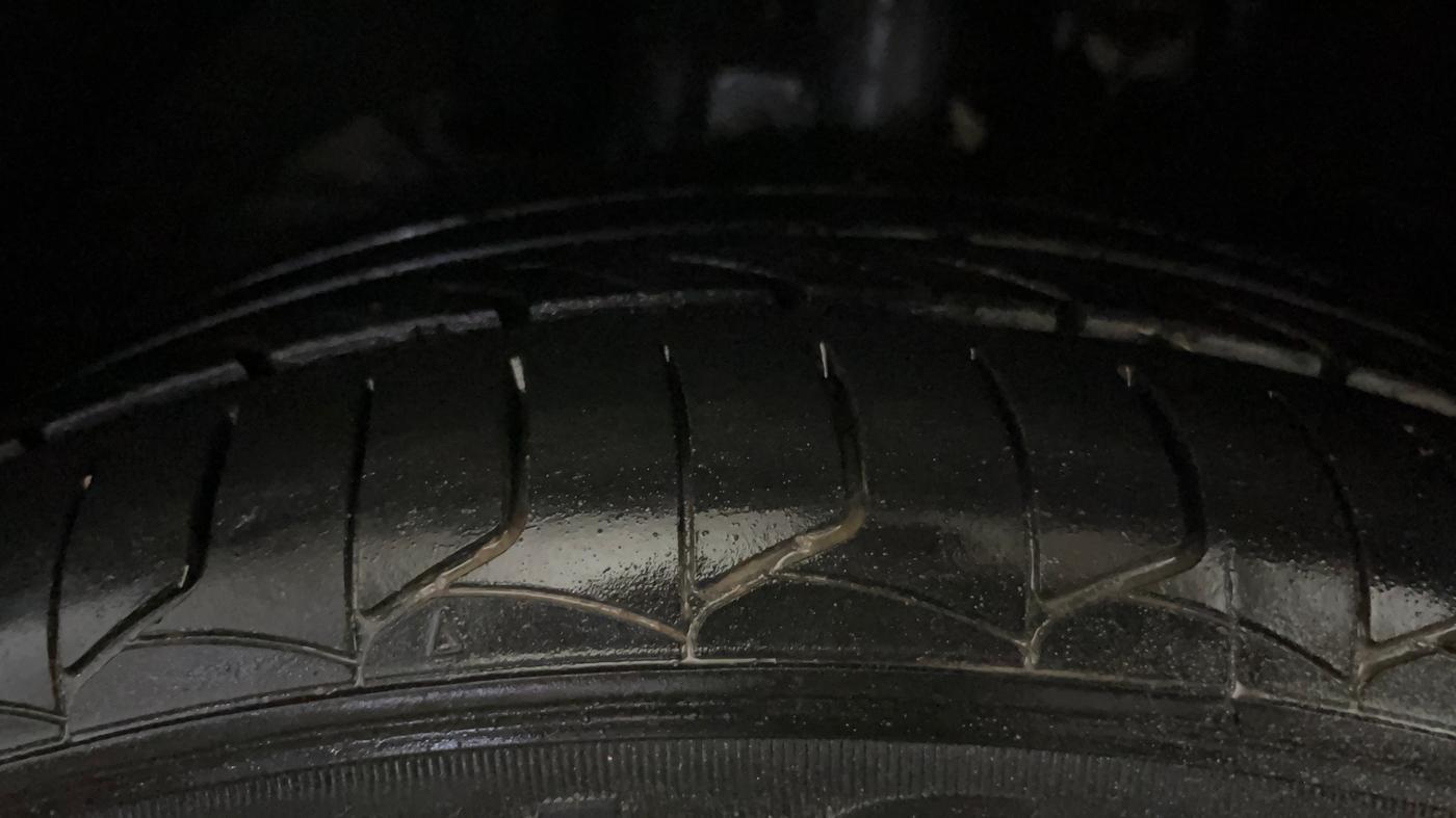 2018 Maruti Baleno DELTA PETROL 1.2, Petrol, Manual, 72,956 km, Left Front Tyre Tread
