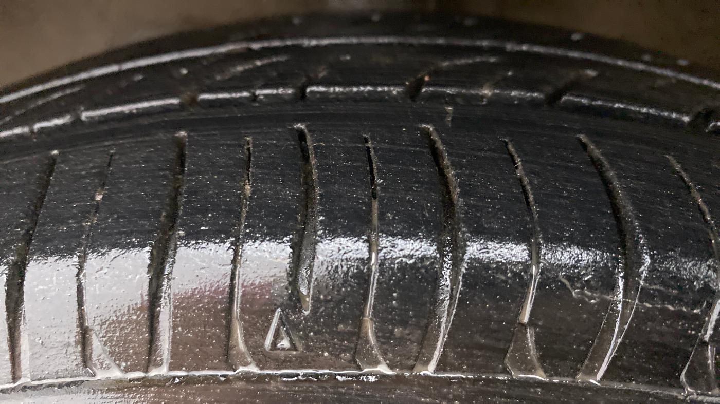 2014 Maruti Wagon R 1.0 LXI CNG, CNG, Manual, 59,130 km, Left Front Tyre Tread