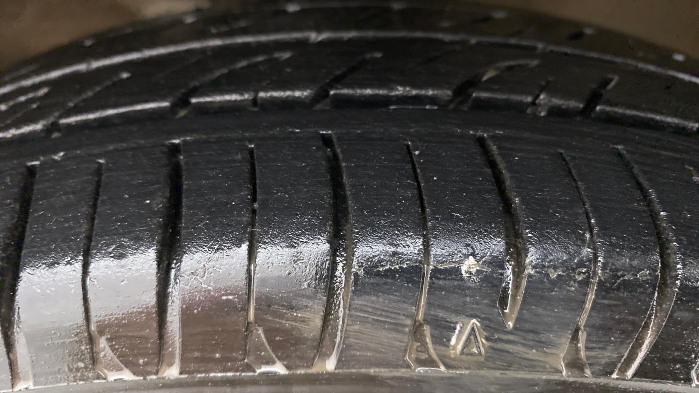 2014 Maruti Wagon R 1.0 LXI CNG, CNG, Manual, 59,130 km, Right Front Tyre Tread