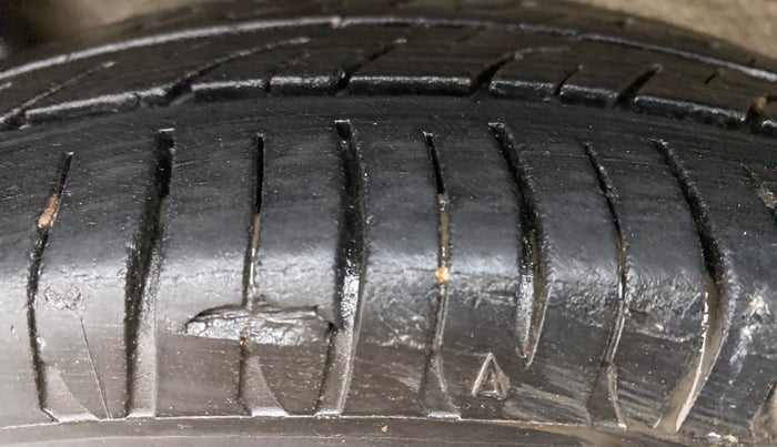 2014 Maruti Wagon R 1.0 LXI CNG, CNG, Manual, 59,130 km, Right Rear Tyre Tread
