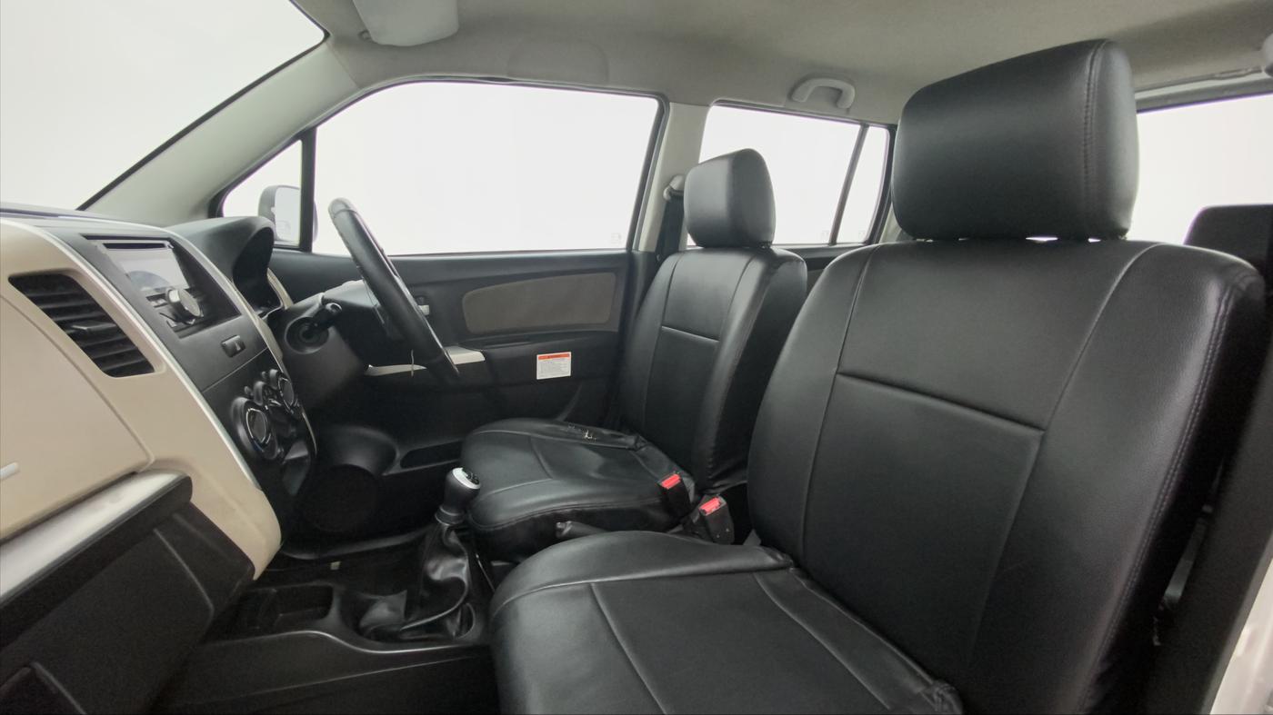 2014 Maruti Wagon R 1.0 LXI CNG, CNG, Manual, 59,130 km, Right Side Front Door Cabin