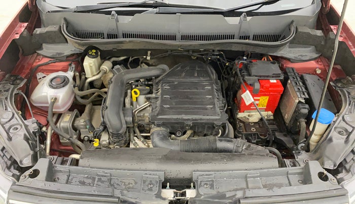 2022 Volkswagen TAIGUN TOPLINE 1.0 TSI AT, Petrol, Automatic, 44,910 km, Engine View