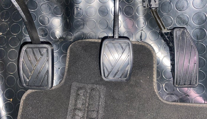 2020 Toyota Glanza V, Petrol, Manual, 47,059 km, Pedals