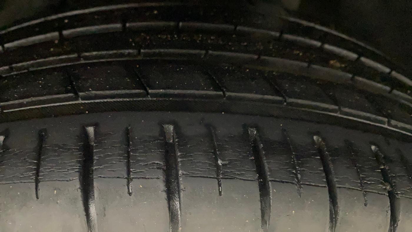 2020 Toyota Glanza V, Petrol, Manual, 47,059 km, Left Rear Tyre Tread