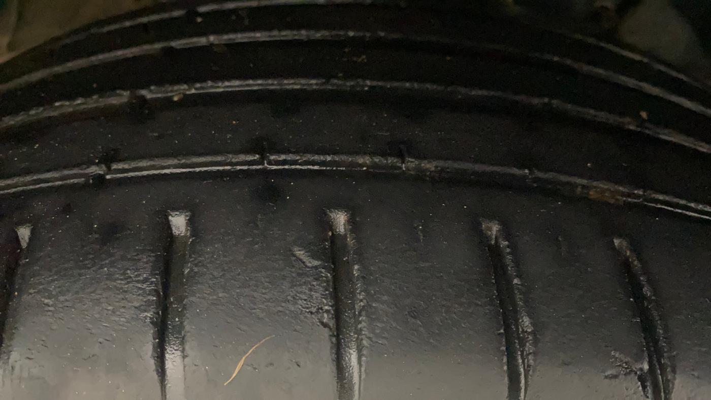 2020 Toyota Glanza V, Petrol, Manual, 47,059 km, Right Front Tyre Tread