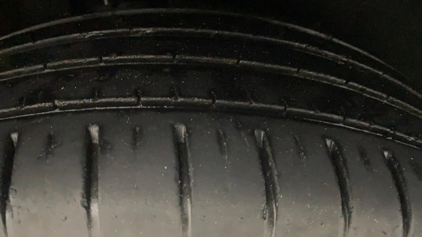 2020 Toyota Glanza V, Petrol, Manual, 47,059 km, Right Rear Tyre Tread