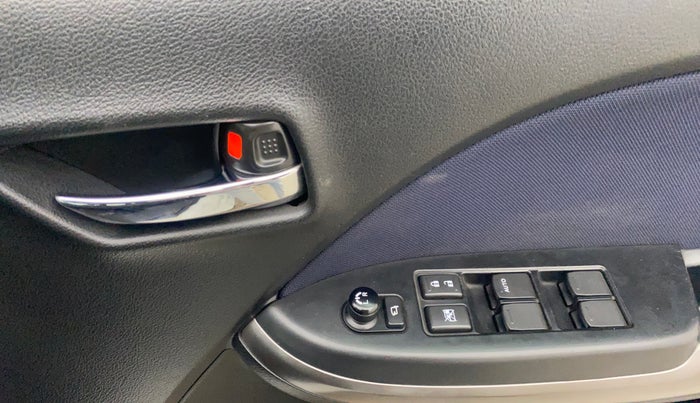 2020 Toyota Glanza V, Petrol, Manual, 47,059 km, Driver Side Door Panels Control