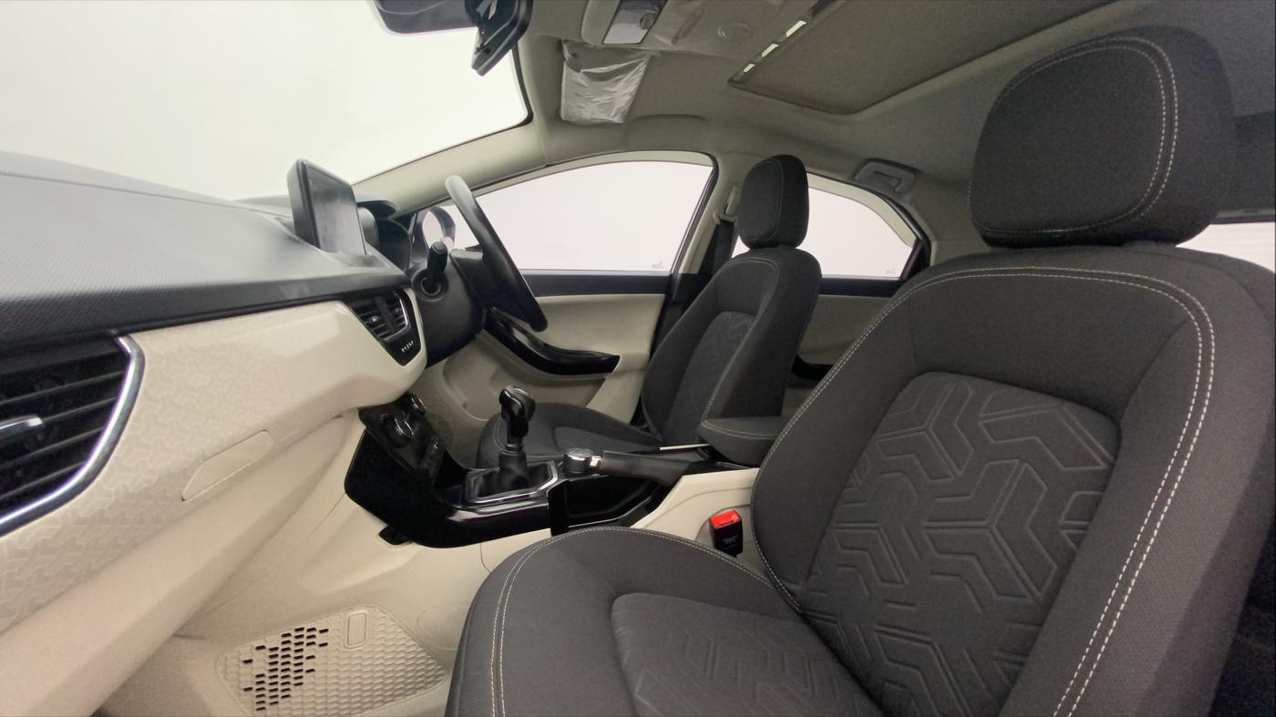2022 Tata NEXON XZ PLUS (HS) PETROL, Petrol, Manual, 20,198 km, Right Side Front Door Cabin