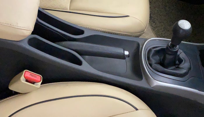 2017 Honda City 1.5L I-VTEC V MT, Petrol, Manual, 39,836 km, Gear Lever