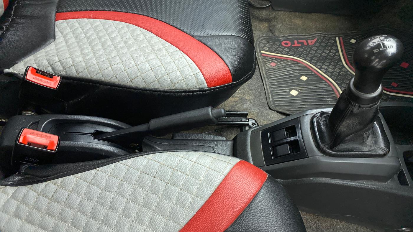 2017 Maruti Alto 800 LXI, Petrol, Manual, 75,771 km, Gear Lever