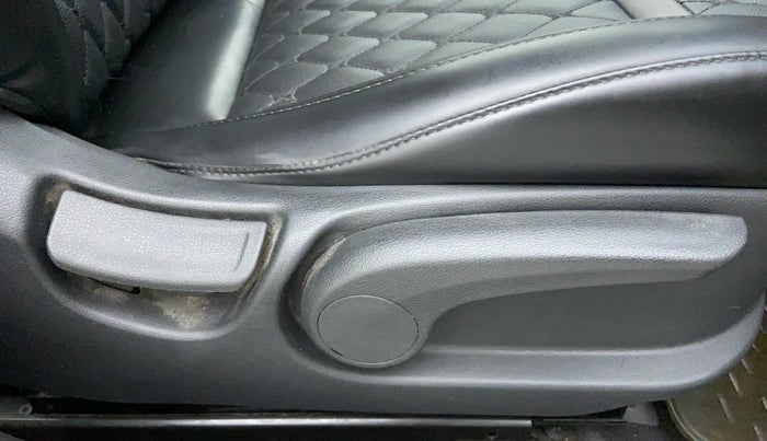 2018 Hyundai Verna 1.6 VTVT SX, Petrol, Manual, 30,687 km, Driver Side Adjustment Panel