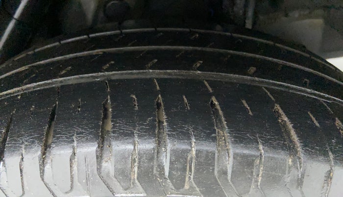 2018 Hyundai Verna 1.6 VTVT SX, Petrol, Manual, 30,687 km, Left Rear Tyre Tread