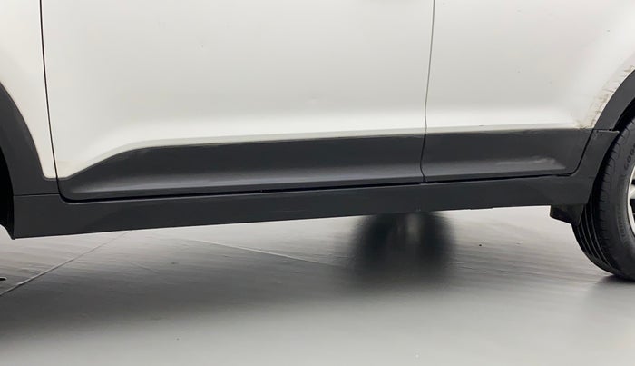 2015 Hyundai Creta SX PLUS 1.6 PETROL, Petrol, Manual, 68,592 km, Left running board - Cladding has minor damage