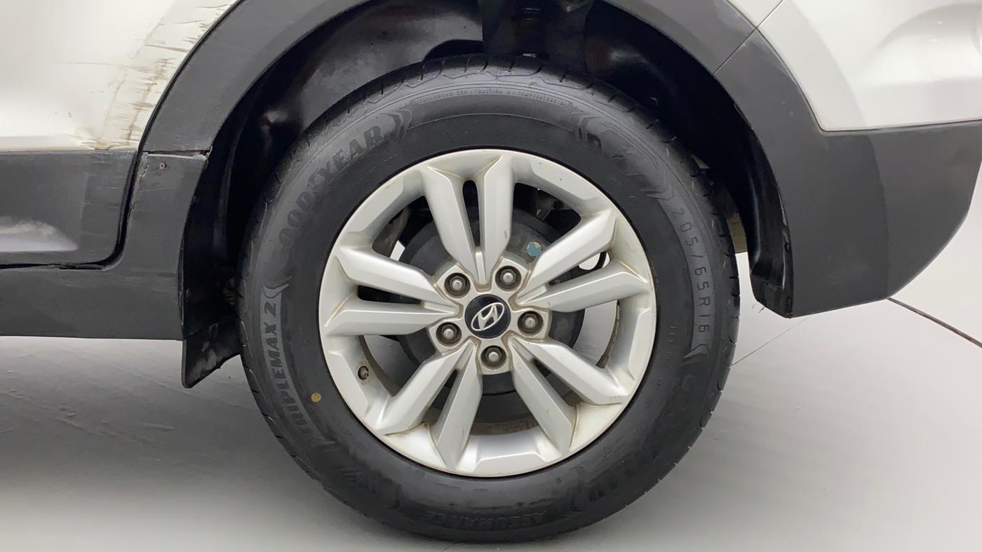 2015 Hyundai Creta SX PLUS 1.6 PETROL, Petrol, Manual, 68,592 km, Left Rear Wheel