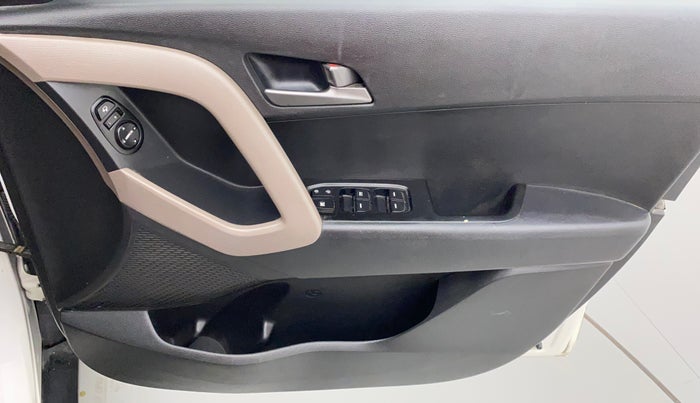 2015 Hyundai Creta SX PLUS 1.6 PETROL, Petrol, Manual, 68,592 km, Driver Side Door Panels Control
