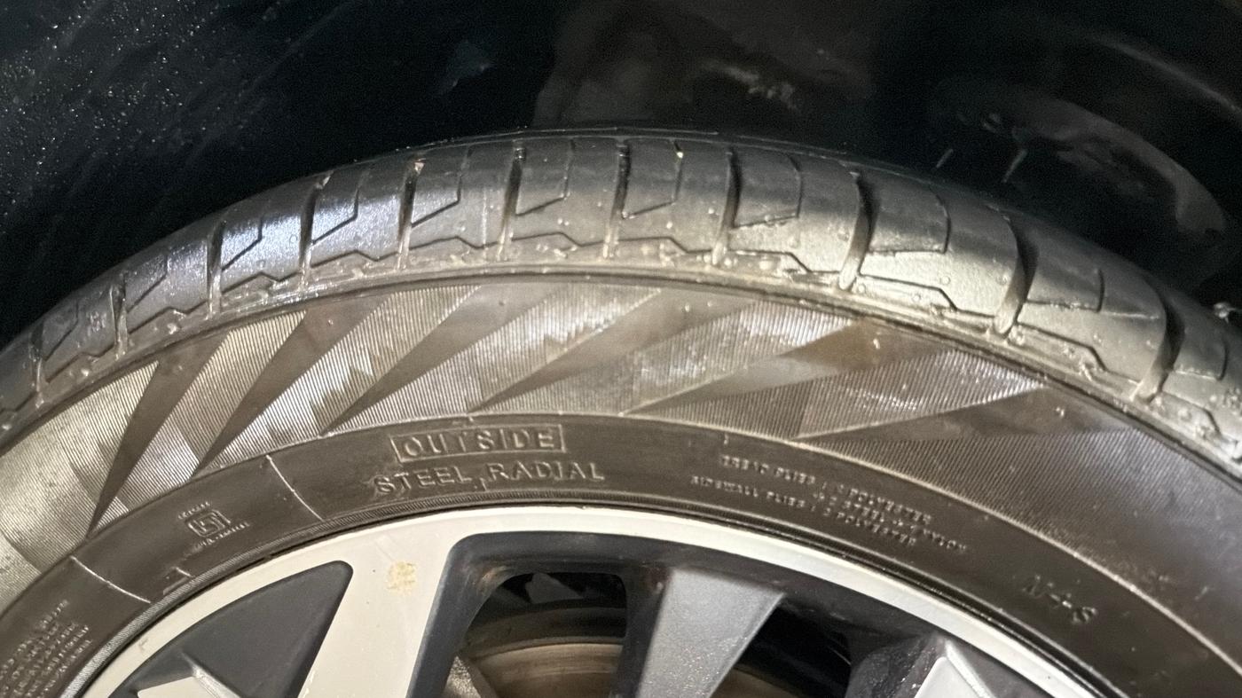 2022 Hyundai Creta E 1.5 PETROL, Petrol, Manual, 47,267 km, Left Front Tyre Tread