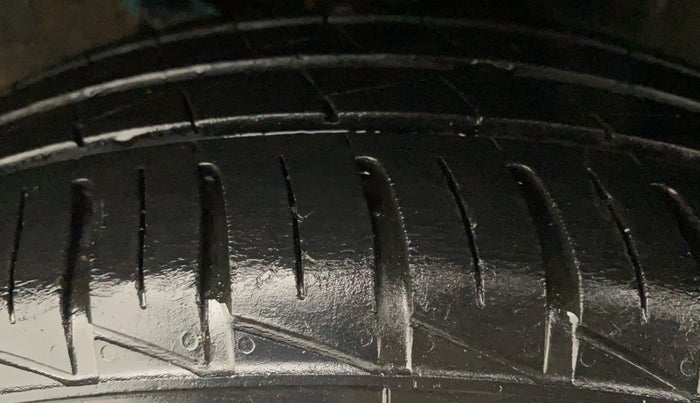 2021 Hyundai AURA S 1.2 CNG, CNG, Manual, 21,104 km, Left Rear Tyre Tread