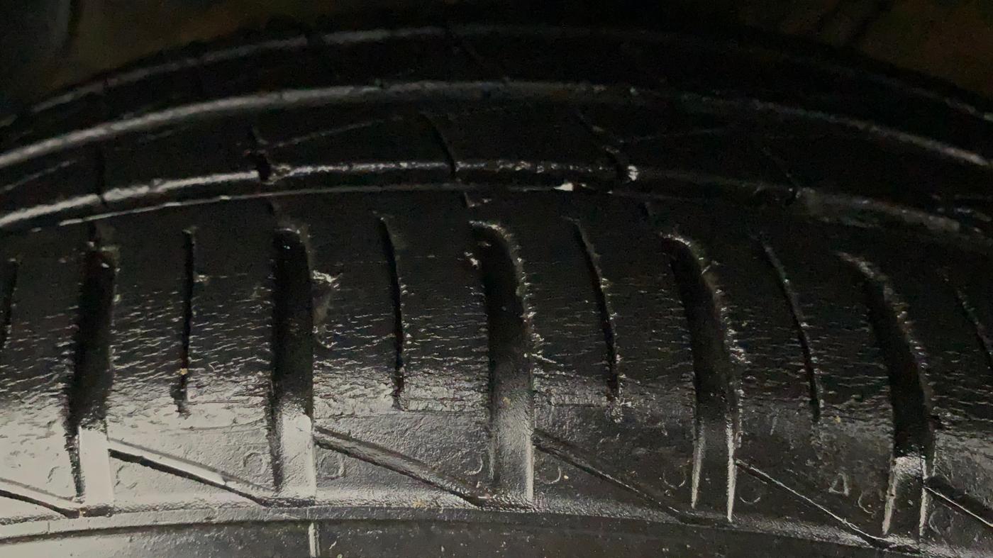 2021 Hyundai AURA S 1.2 CNG, CNG, Manual, 21,104 km, Left Front Tyre Tread