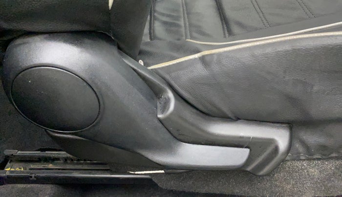 2021 Maruti IGNIS SIGMA 1.2, Petrol, Manual, 11,171 km, Driver Side Adjustment Panel
