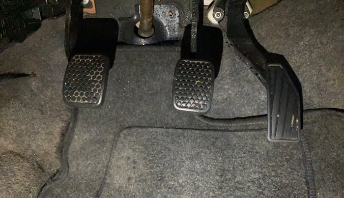 2015 Maruti Alto K10 VXI, Petrol, Manual, 32,364 km, Pedals