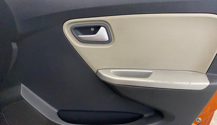 2015 Maruti Alto K10 VXI, Petrol, Manual, 32,364 km, Driver Side Door Panels Control