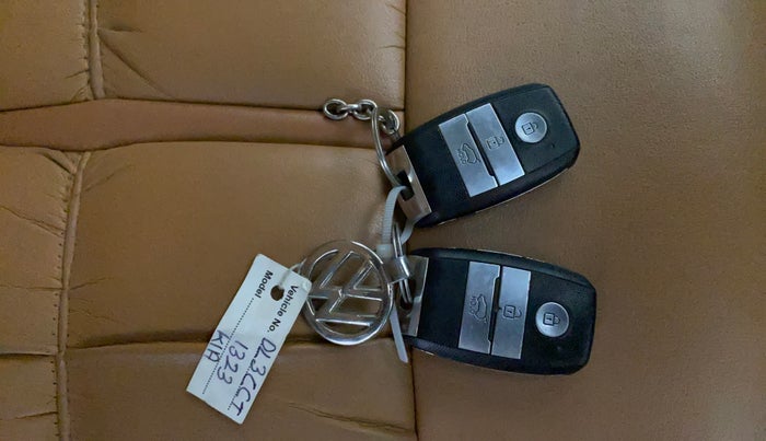 2020 KIA SELTOS HTK PLUS 1.5, Petrol, Manual, 69,675 km, Key Close Up