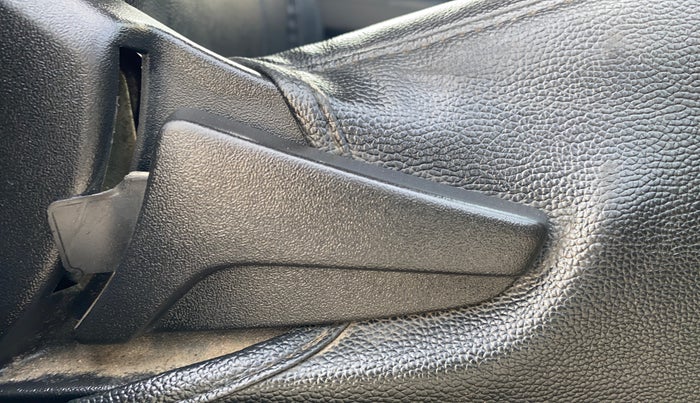 2022 Maruti S PRESSO VXI+, Petrol, Manual, 44,409 km, Driver Side Adjustment Panel