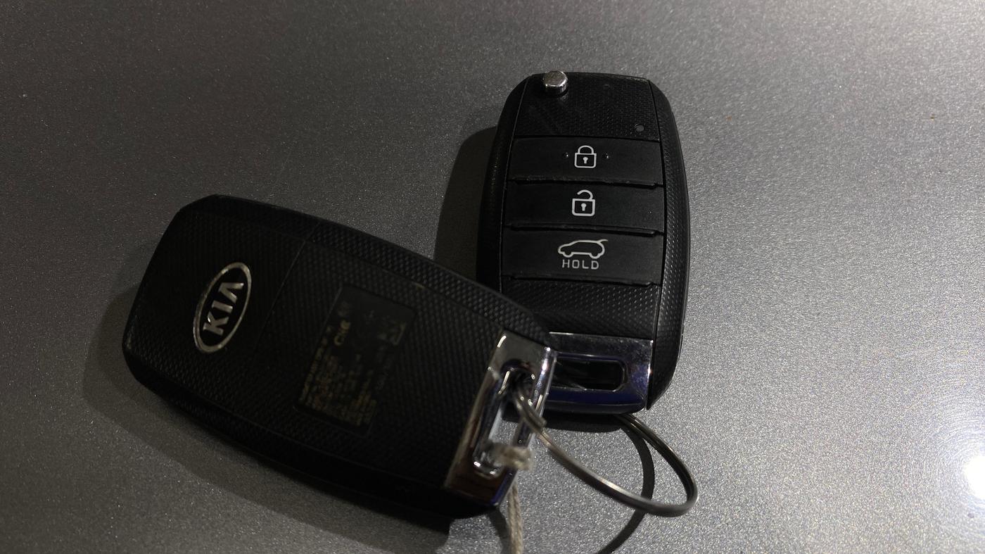 2020 KIA SELTOS HTK 1.5 PETROL, Petrol, Manual, 38,099 km, Key Close Up