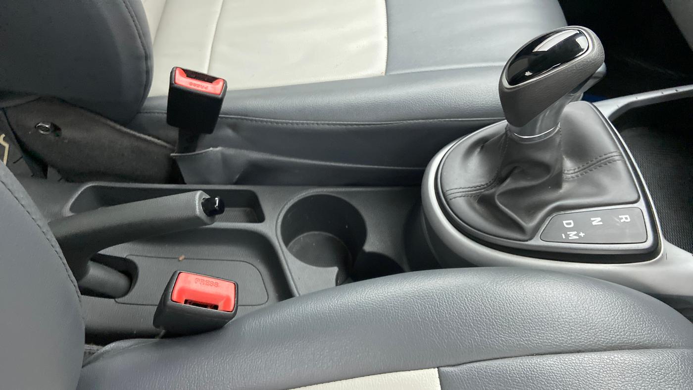 2019 Hyundai GRAND I10 NIOS SPORTZ AMT 1.2 KAPPA VTVT, Petrol, Automatic, 18,602 km, Gear Lever