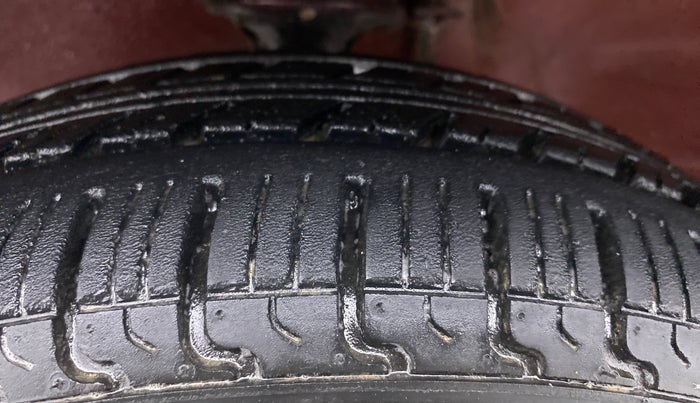 2013 Maruti Alto K10 VXI, Petrol, Manual, 38,560 km, Left Front Tyre Tread