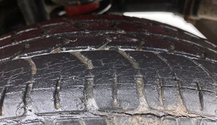 2013 Maruti Alto K10 VXI, Petrol, Manual, 38,560 km, Left Rear Tyre Tread