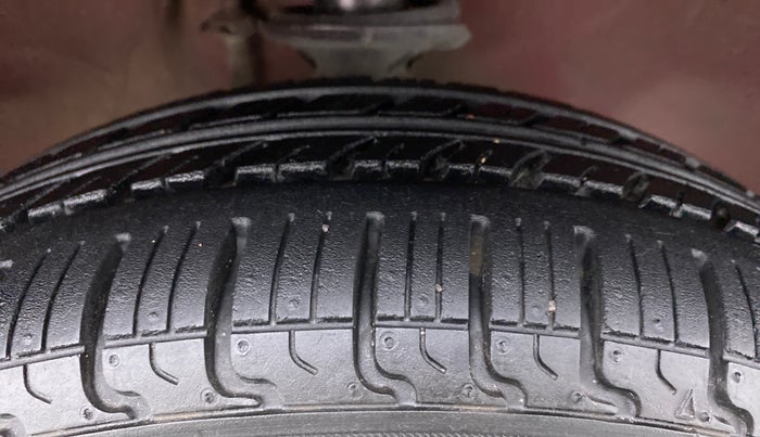 2013 Maruti Alto K10 VXI, Petrol, Manual, 38,560 km, Right Front Tyre Tread