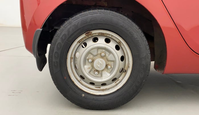 2013 Hyundai Eon D-LITE+, Petrol, Manual, 35,632 km, Right Rear Wheel