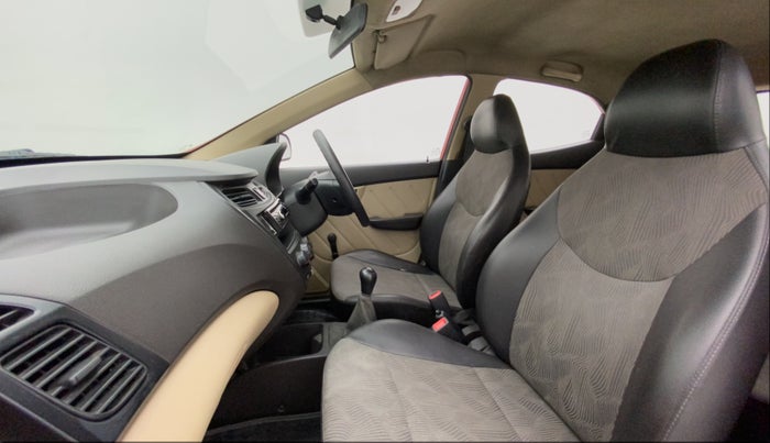 2013 Hyundai Eon D-LITE+, Petrol, Manual, 35,632 km, Right Side Front Door Cabin