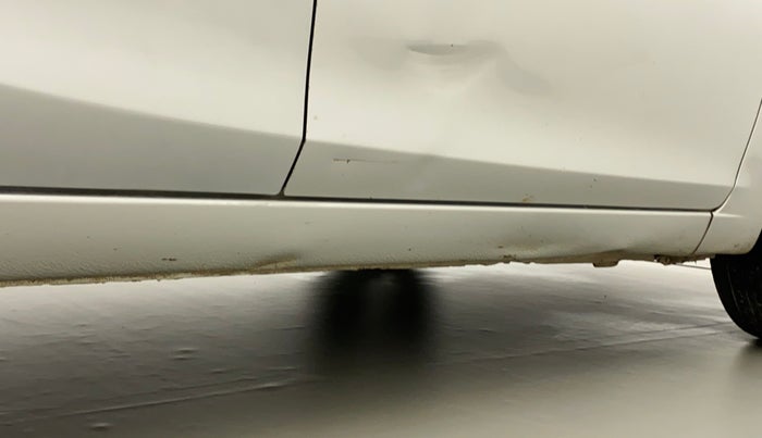 2016 Maruti Ciaz ZXI+, Petrol, Manual, 94,093 km, Right running board - Slightly rusted