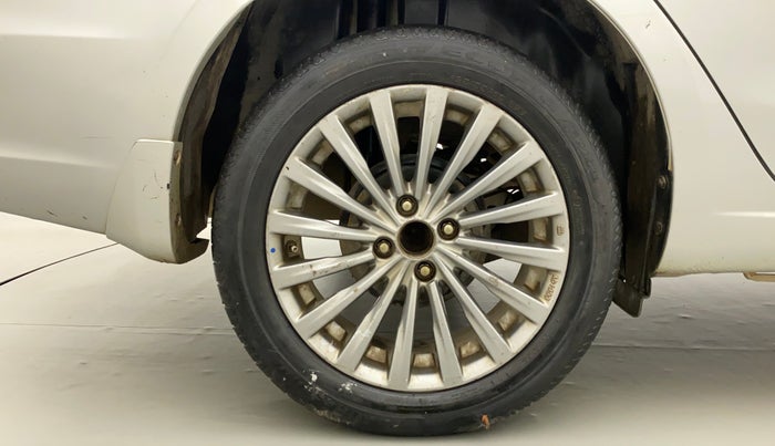 2016 Maruti Ciaz ZXI+, Petrol, Manual, 94,093 km, Right Rear Wheel