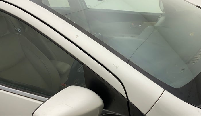 2016 Maruti Ciaz ZXI+, Petrol, Manual, 94,093 km, Right A pillar - Slightly dented