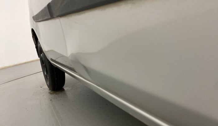 2015 Maruti Alto 800 LXI, Petrol, Manual, 85,732 km, Driver-side door - Slightly dented