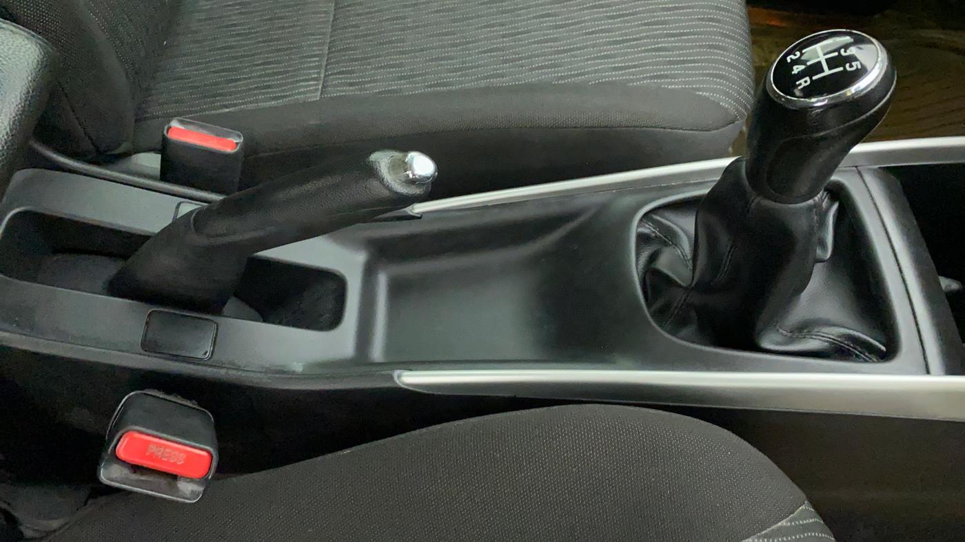 2018 Maruti Baleno ALPHA PETROL 1.2, Petrol, Manual, 20,599 km, Gear Lever