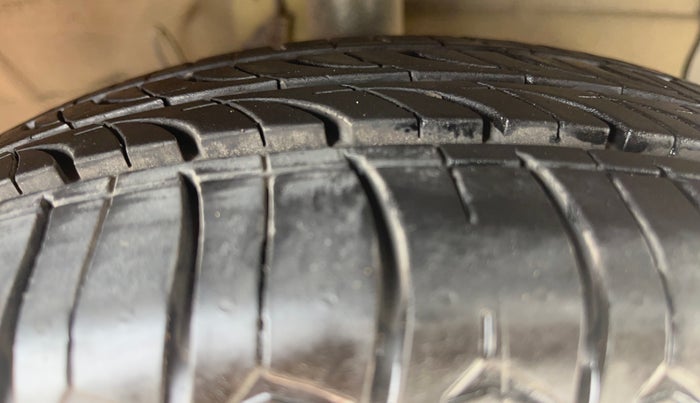 2018 Hyundai NEW SANTRO SPORTZ AMT, Petrol, Automatic, 41,668 km, Right Front Tyre Tread