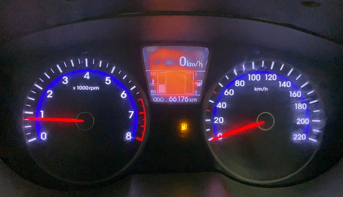 2013 Hyundai i20 ASTA 1.2, Petrol, Manual, 66,364 km, Instrument cluster - Glass has scratches