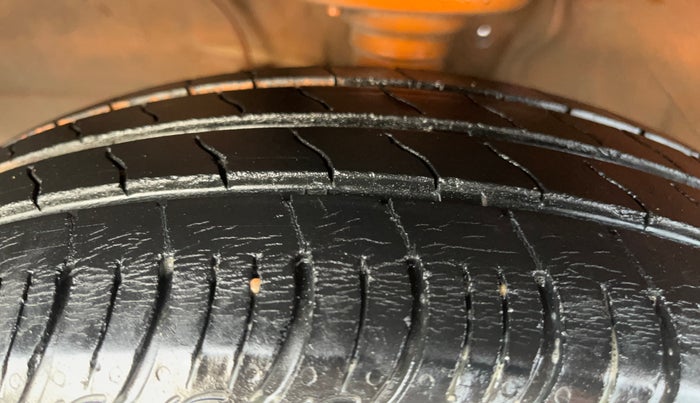 2020 Maruti S PRESSO VXI, Petrol, Manual, 38,525 km, Left Front Tyre Tread