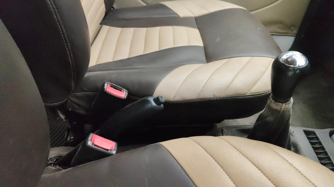 2012 Hyundai Santro Xing GL, CNG, Manual, 1,16,115 km, Gear Lever