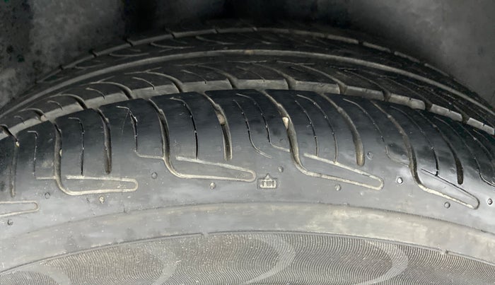 2014 Volkswagen Polo HIGHLINE1.2L PETROL, Petrol, Manual, 76,584 km, Right Rear Tyre Tread