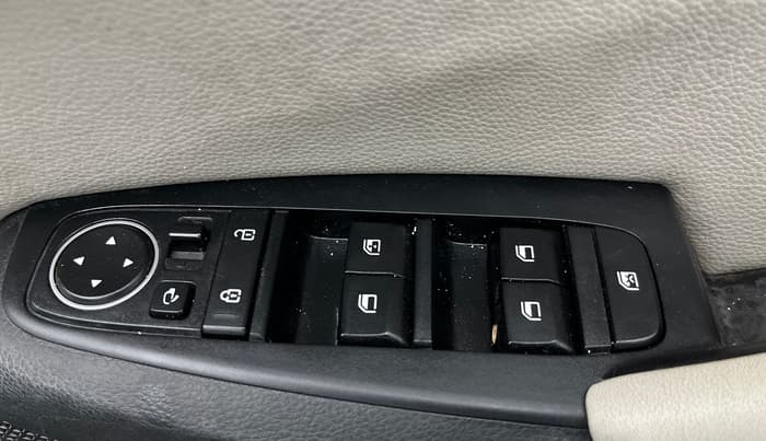2019 KIA SELTOS HTX IVT 1.5 PETROL, Petrol, Automatic, 63,207 km, Driver Side Door Panels Control