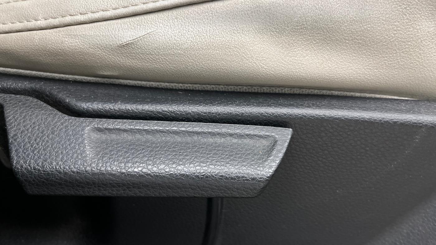 2019 KIA SELTOS HTX IVT 1.5 PETROL, Petrol, Automatic, 63,207 km, Driver Side Adjustment Panel