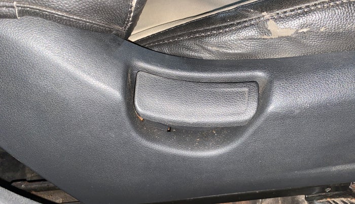 2019 Hyundai Verna 1.4 E PETROL, Petrol, Manual, 49,905 km, Driver Side Adjustment Panel