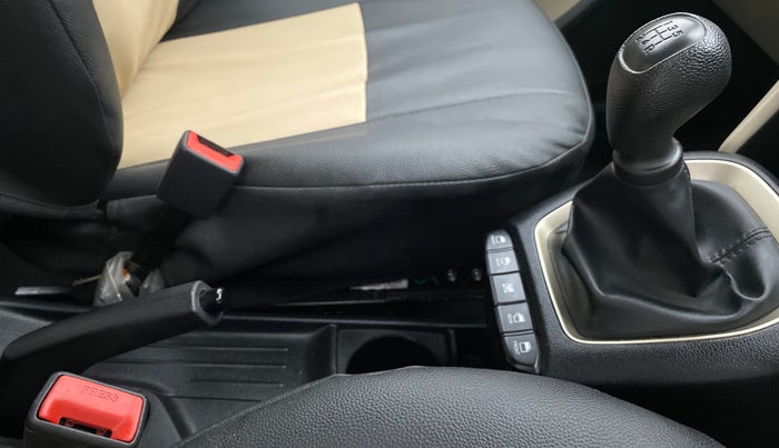 2019 Hyundai NEW SANTRO 1.1 MAGNA MT, Petrol, Manual, 4,083 km, Gear Lever